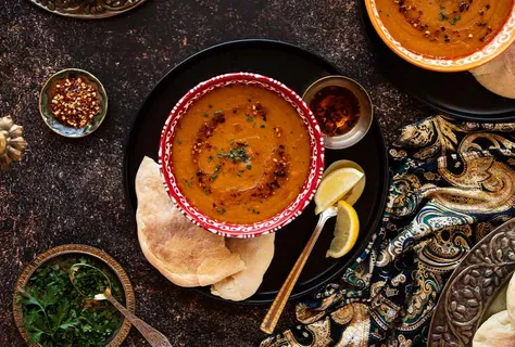 Sopa turca de lentejas rojas y zanahoria