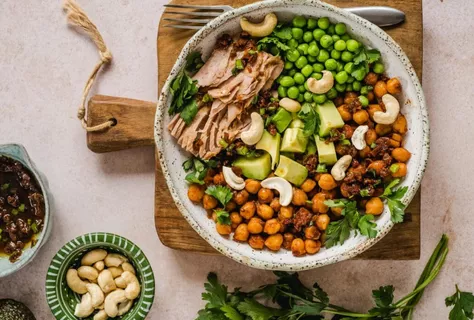 Bol con garbanzos caramelizados en adobo teriyaki