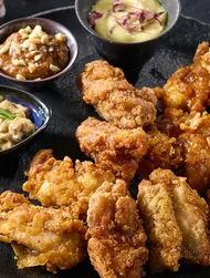 Tripleta de salsas de pollo: wasabi, champiñones y cacahuetes