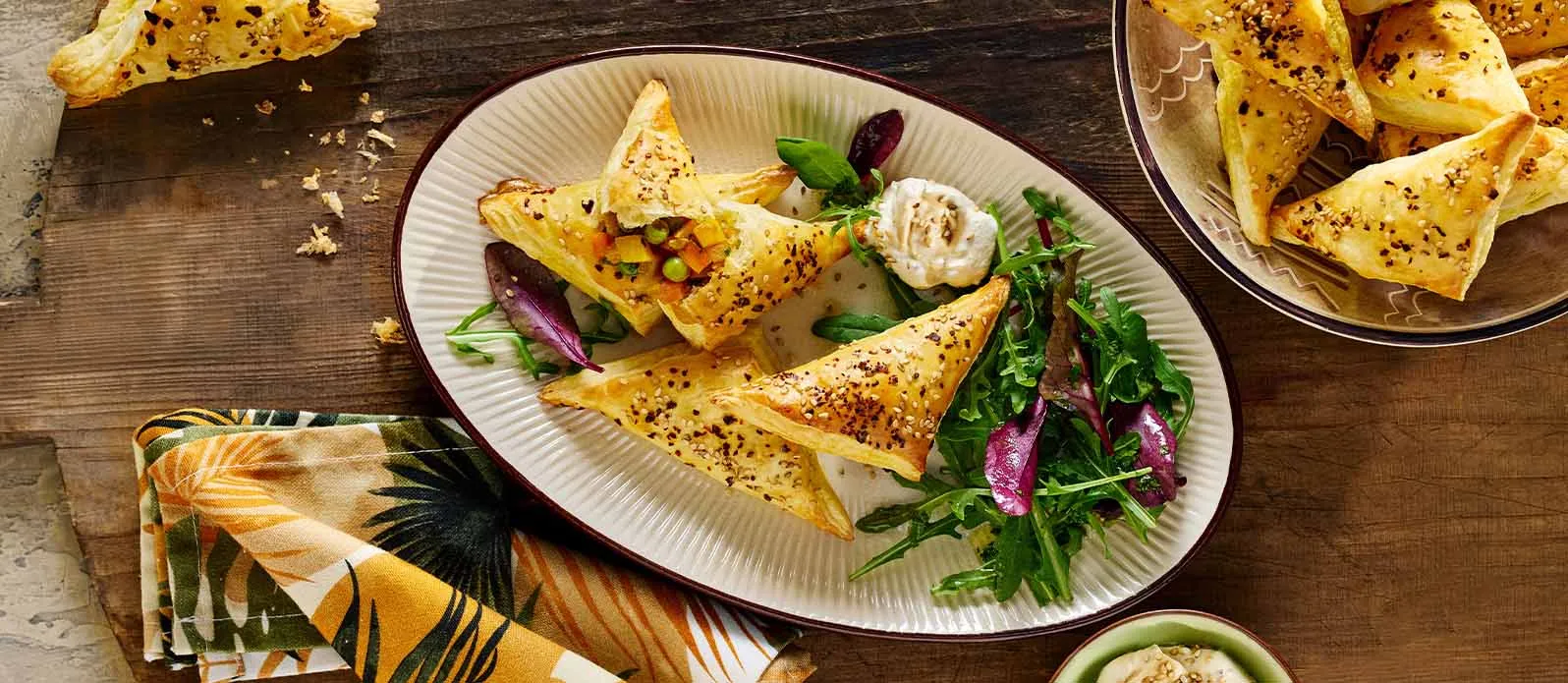 Samosas con patata y guisantes