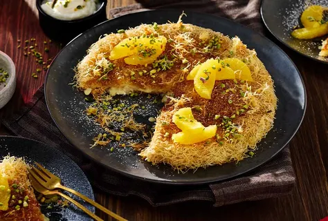 Künefe: delicado postre turco de queso con pasta kataifi y almíbar