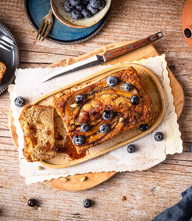Pan vegano de plátano con cardamomo