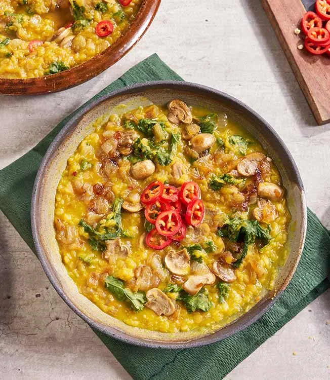 Dal de lentejas rojas con cebolla y mirin