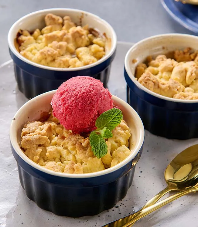 Crumble de pera y manzana con cobertura vegetal