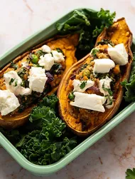 Boniatos rellenos de quinoa