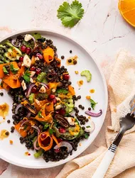 Ensalada de lentejas con dátiles y vinagreta de cítricos