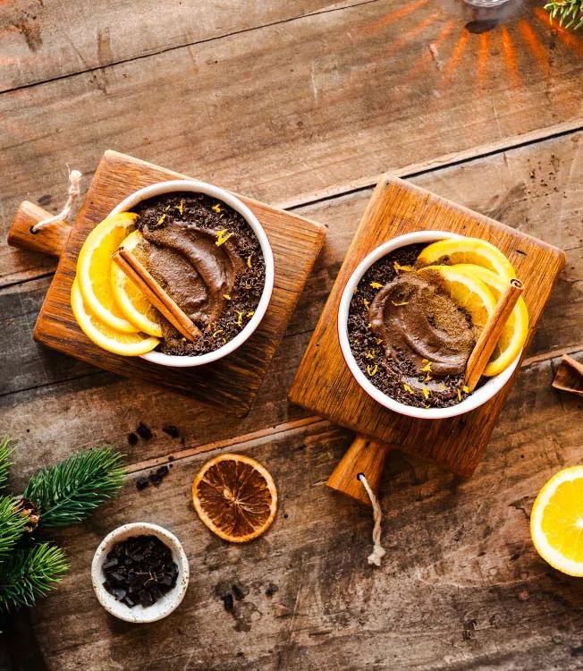 Mousse de chocolate con café espresso y naranja