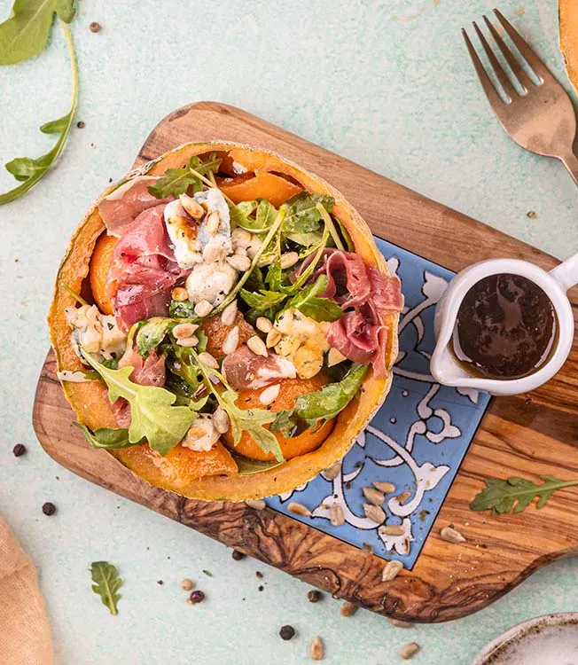 Ensalada de rúcula con melón y prosciutto