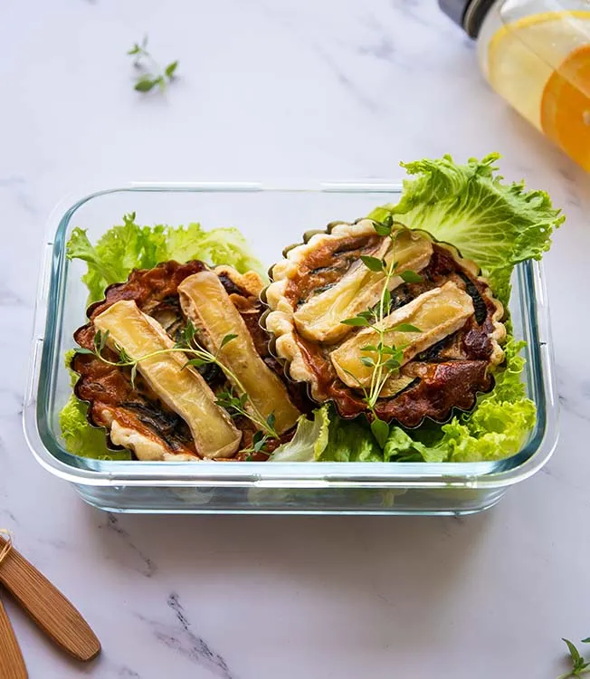 Minitartaletas de calabacín y queso camembert