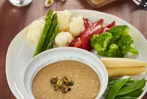Dip "Bagna cauda" con tofu y salsa de soja
