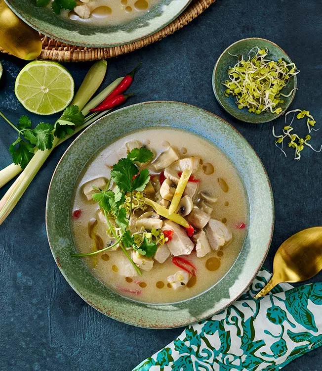 Tom kha gai con pollo