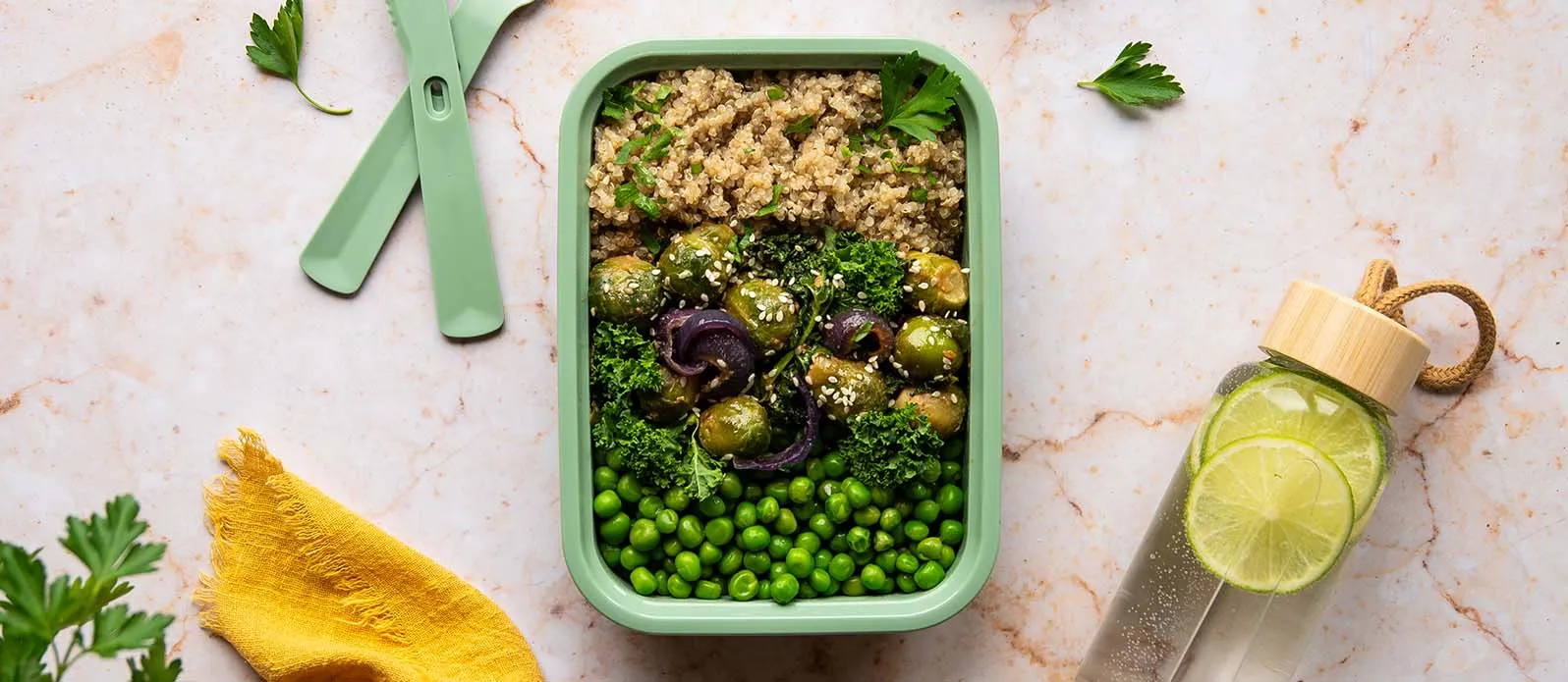 Verduras glaseadas con tahini y soja con quinoa