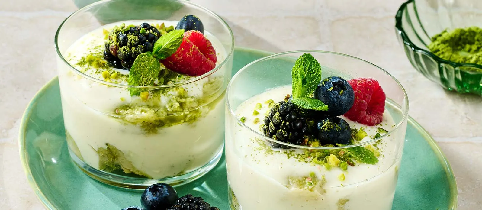 Tiramisú vegano con matcha y tamari